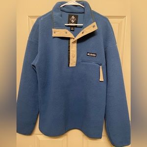 Blue Columbia Pull-over ✨